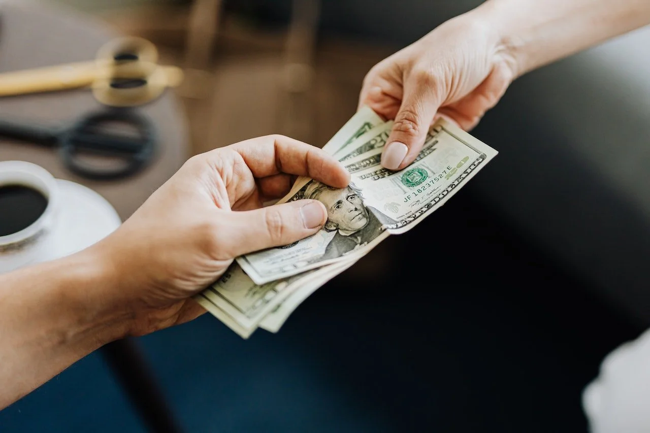 How to Provide a Partner with a Pay Stub for a Guaranteed Payment