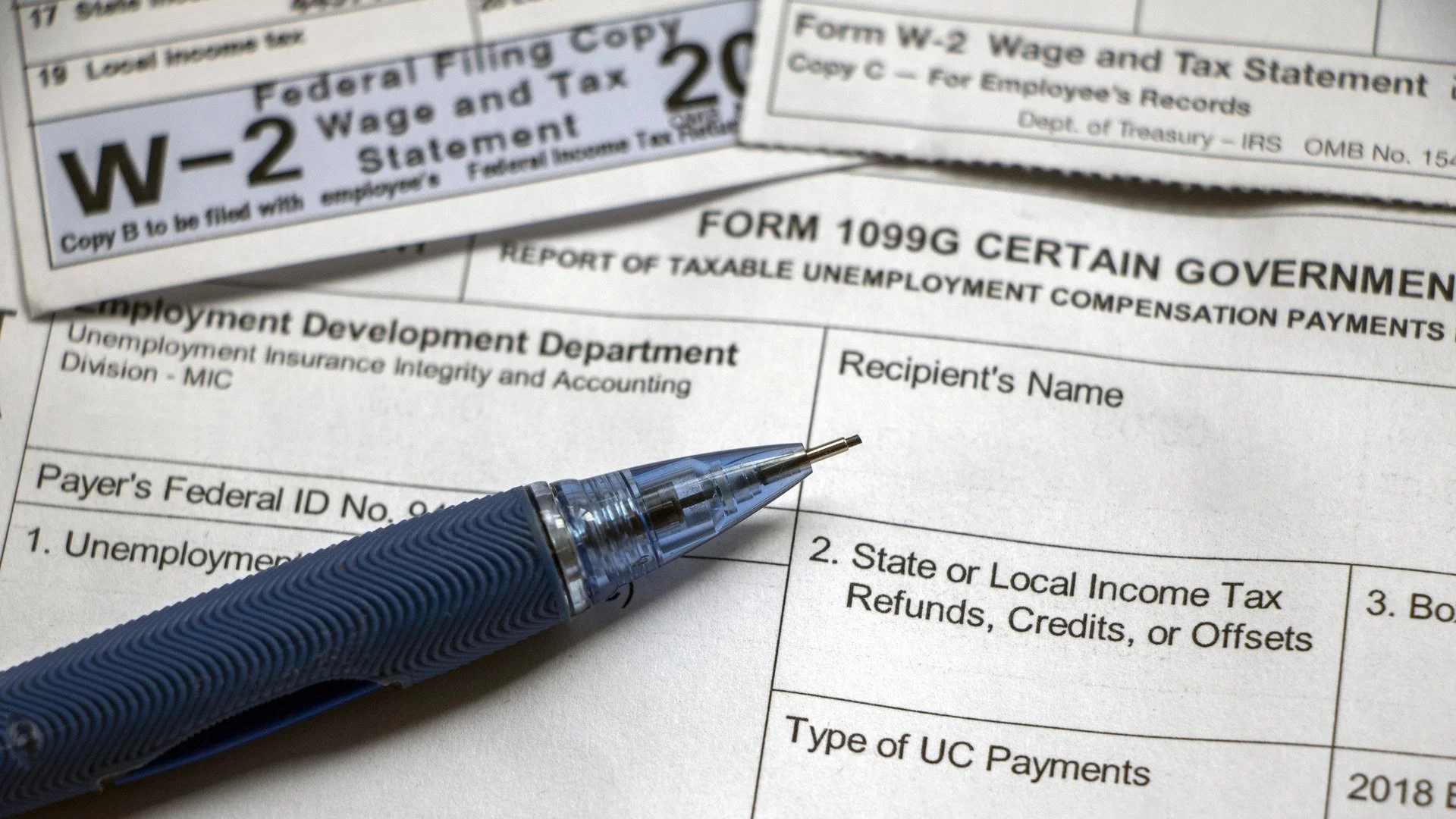 Can You Use Your Last Check Stub to File Taxes?